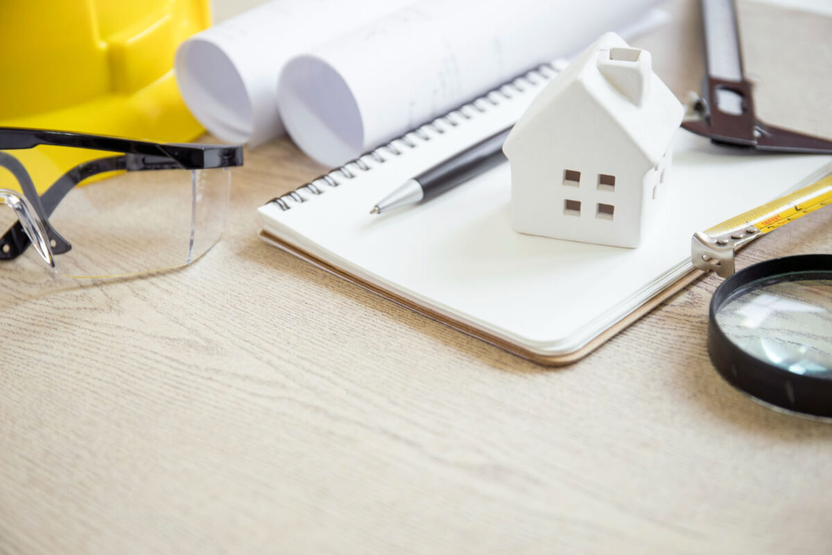 ¿Qué hace un abogado inmobiliario? Funciones, especialidades y cuándo contratarlo